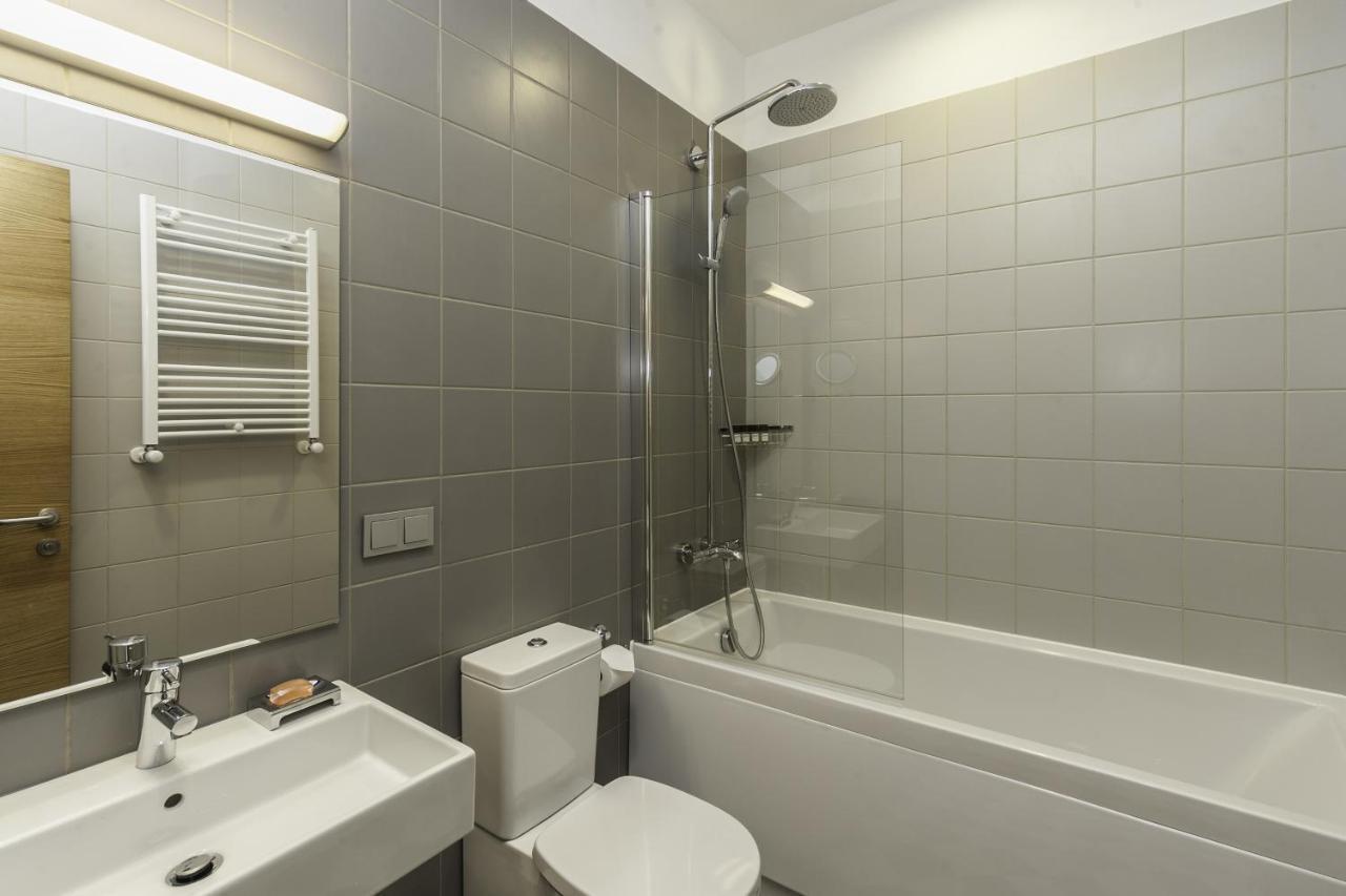 Le Port Boutique Apart Hotel Batoemi Buitenkant foto